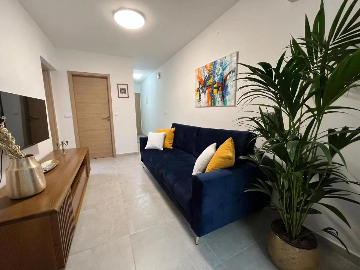 Angels - Marlen Apartment Pula Croatia